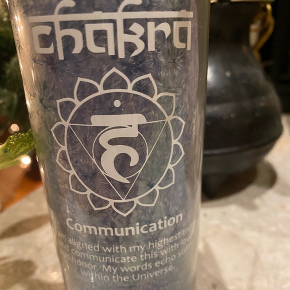 Candle Throat Chakra Communication NWT - Picture 2 of 3